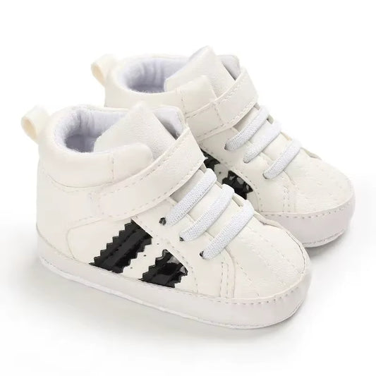 Bekväma babysneakers med halkfri sula – 0-18M