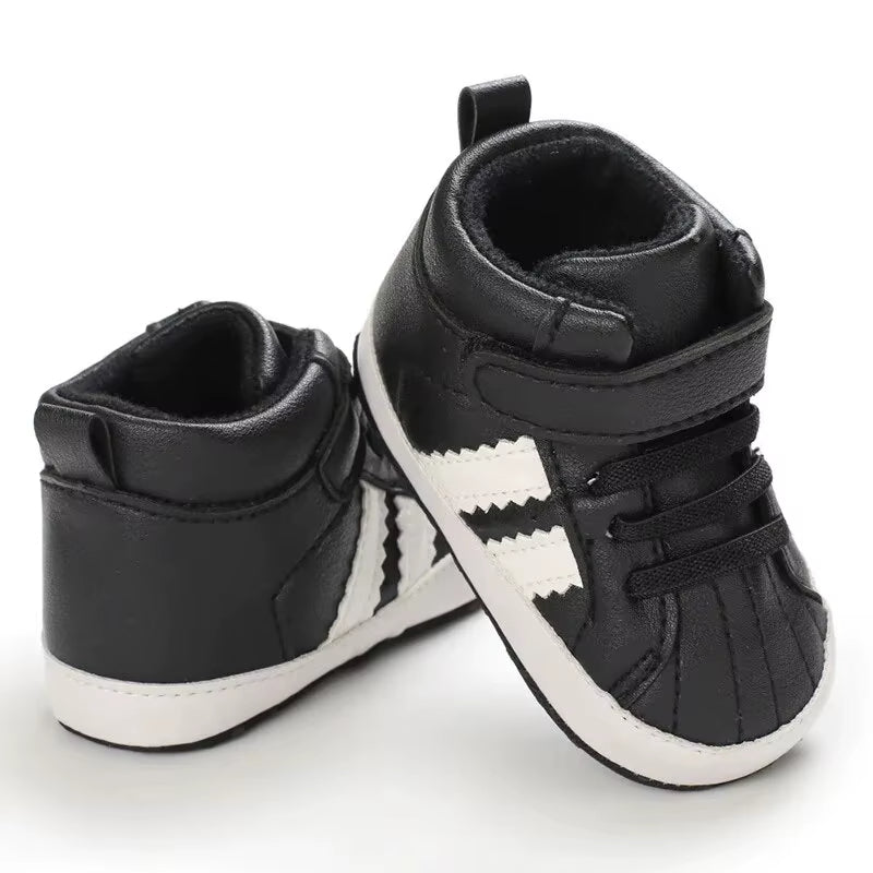 Bekväma babysneakers med halkfri sula – 0-18M