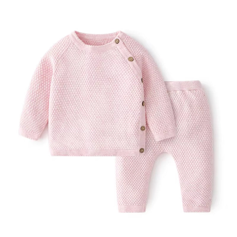 Stickat Babyset i Bomull – Mjuk och Värmande